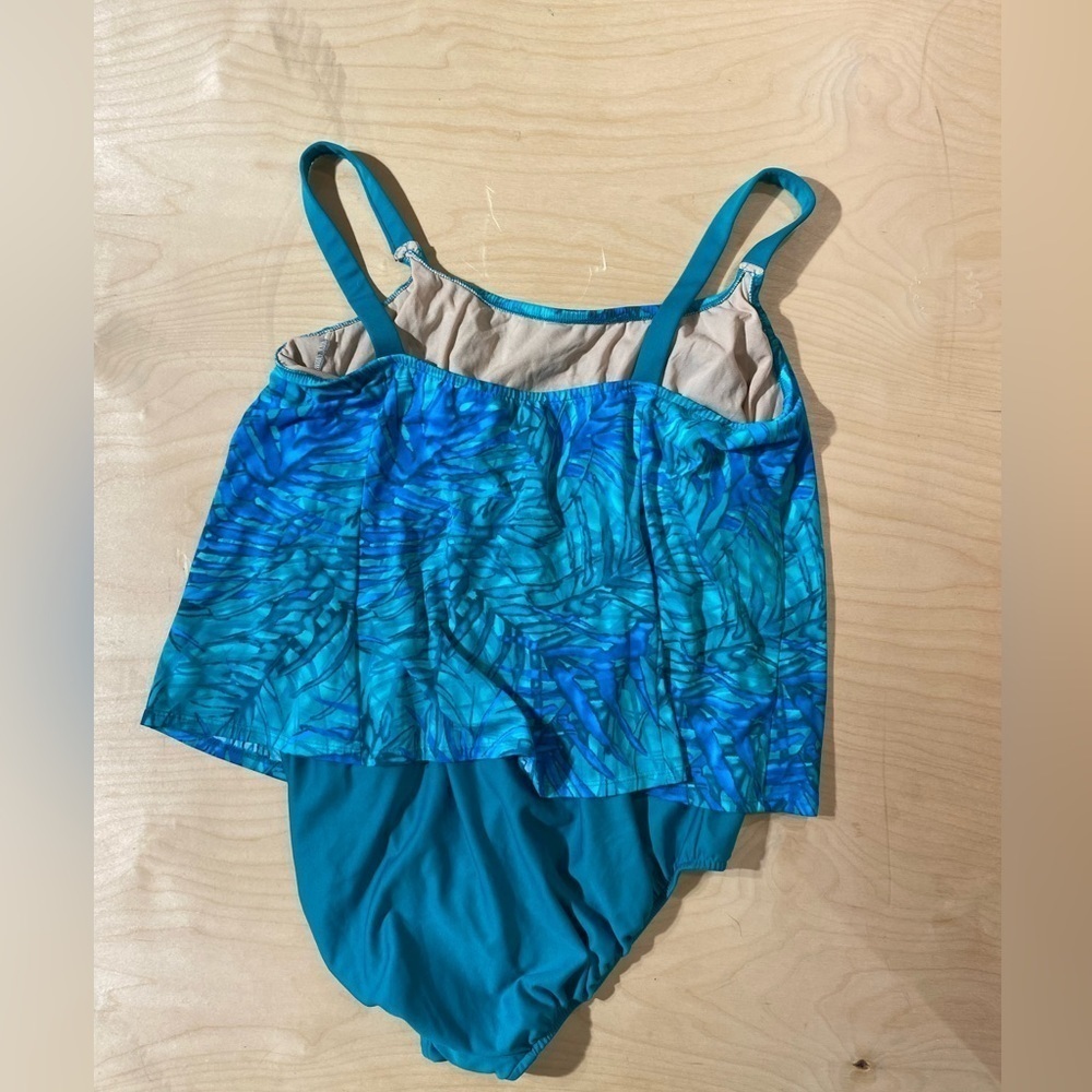 Beach Cabana Woman One Piece Swimsuit 2X (HV) - Picture 9 of 10
